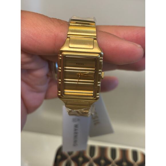 Fossil Raquel ES5389 — All-Gold Tone, 23 mm Rectangular - Picture 15 of 17